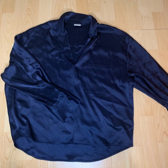 Aritzia - Hasek blouse - Picture 2 of 7